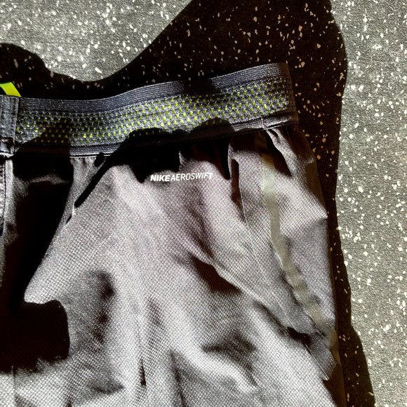 NIKE AeroSwift Men's 4" Lined Running Shorts - Picture 4 of 5